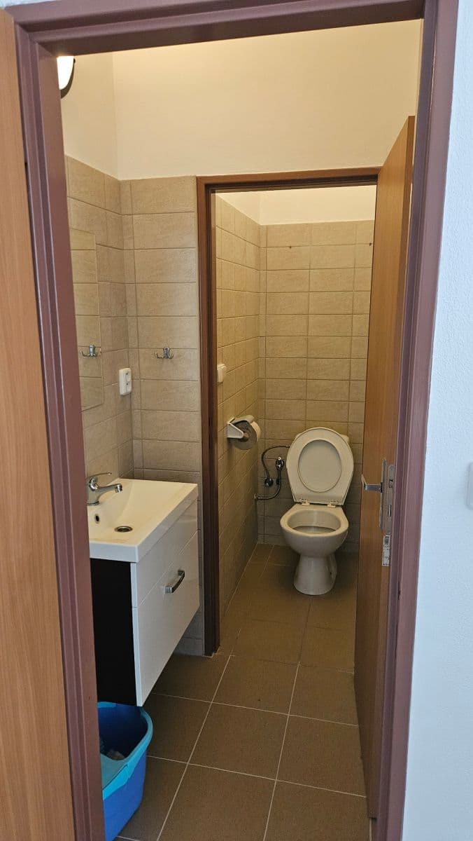 Prenájom kancelárie 55 m², V Padolině, Praha, Praha Prenájom kancelárie 55 m², V Padolině, Praha, Praha