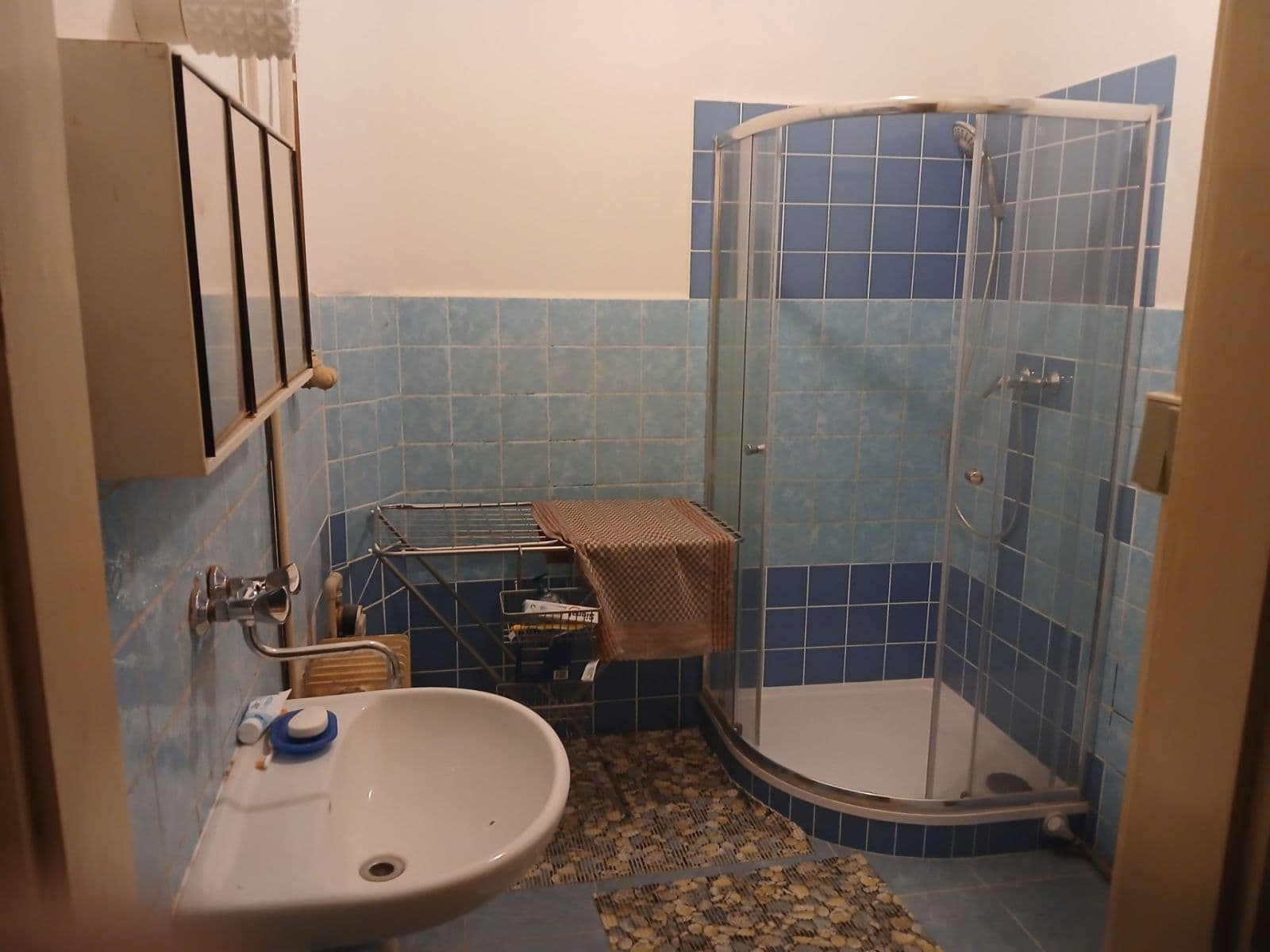 Prenájom bytu 2-izbový 100 m², Slezská, Praha, Praha Prenájom bytu 2-izbový 100 m², Slezská, Praha, Praha