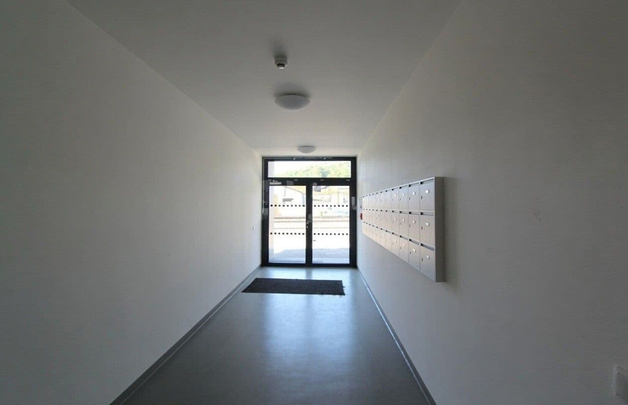 Prenájom bytu 1-izbový 36 m², Plzeňská, Praha, Praha Prenájom bytu 1-izbový 36 m², Plzeňská, Praha, Praha