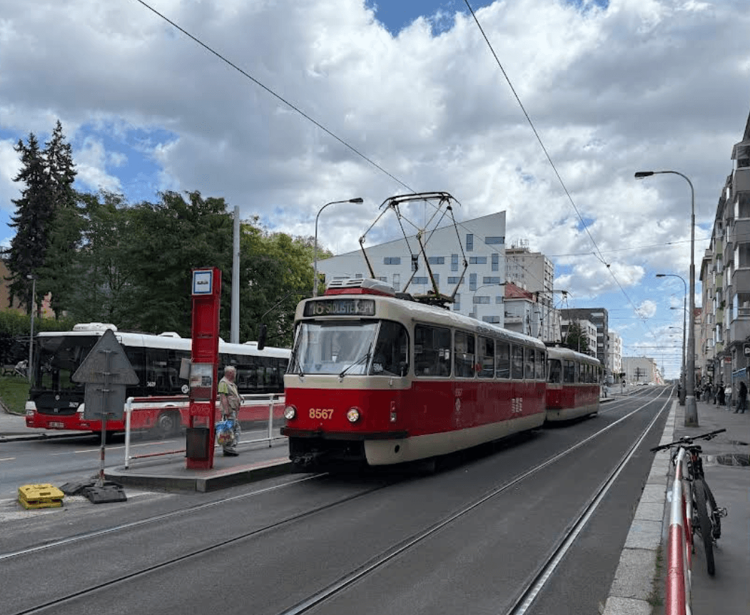 Prenájom bytu 1-izbový 36 m², Plzeňská, Praha, Praha Prenájom bytu 1-izbový 36 m², Plzeňská, Praha, Praha