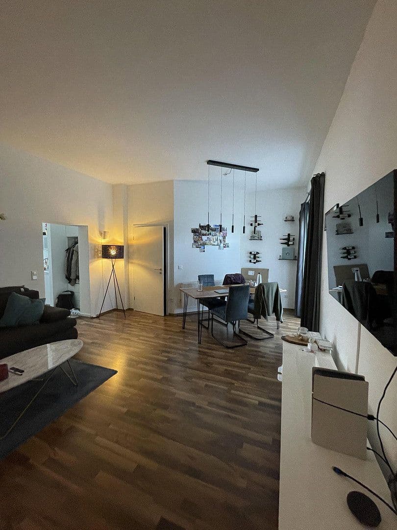 Prenájom bytu 2-izbový 63 m², Almastr. 11, Essen, Severné Porýnie - Westfálsko Prenájom bytu 2-izbový 63 m², Almastr. 11, Essen, Severné Porýnie - Westfálsko