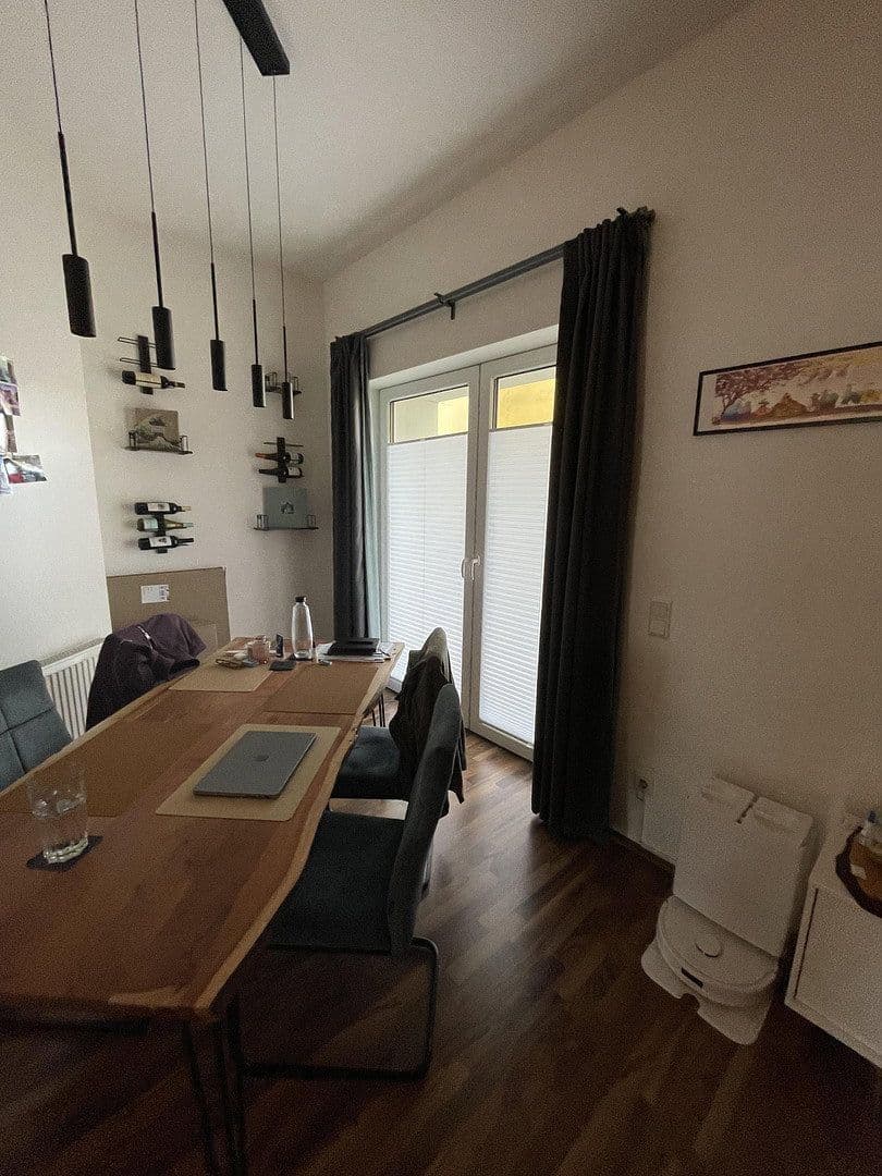 Prenájom bytu 2-izbový 63 m², Almastr. 11, Essen, Severné Porýnie - Westfálsko Prenájom bytu 2-izbový 63 m², Almastr. 11, Essen, Severné Porýnie - Westfálsko