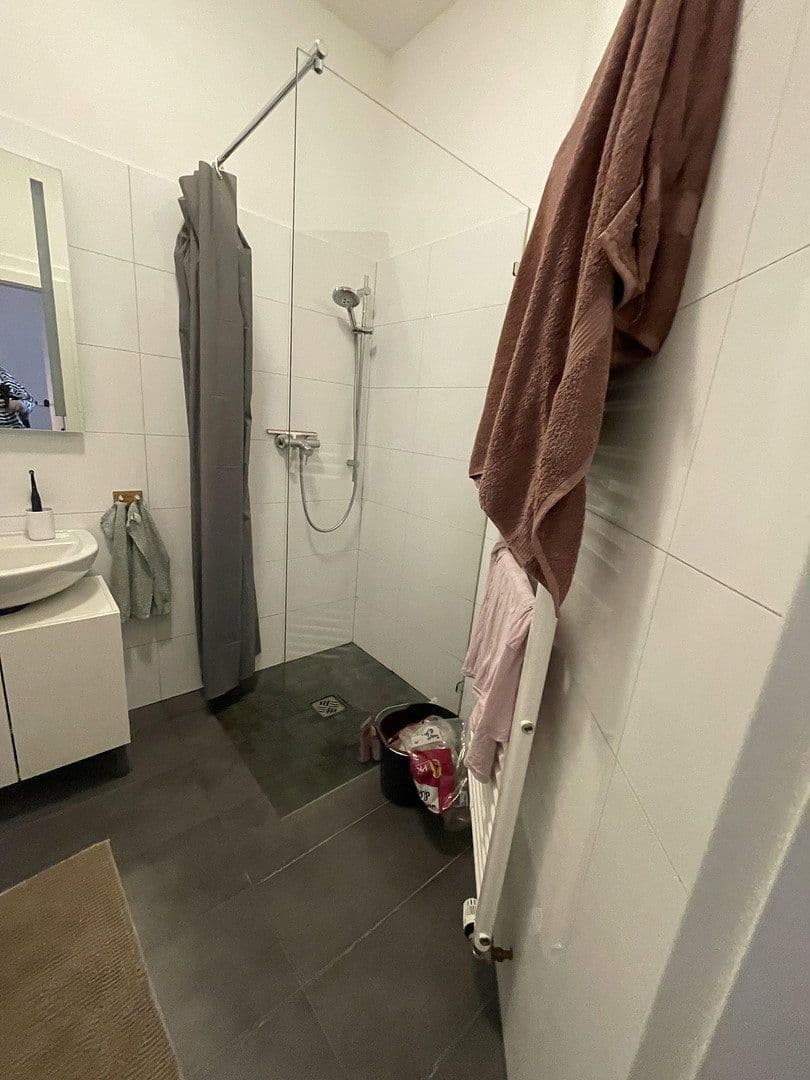 Prenájom bytu 2-izbový 63 m², Almastr. 11, Essen, Severné Porýnie - Westfálsko Prenájom bytu 2-izbový 63 m², Almastr. 11, Essen, Severné Porýnie - Westfálsko