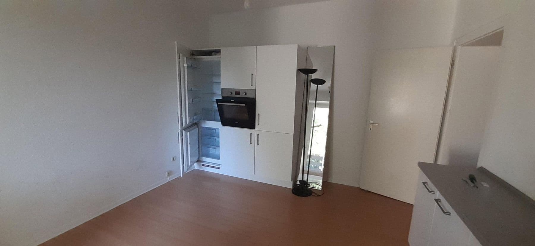 Prenájom bytu 3-izbový 58 m², Hohenzollernstr.5, Duissern, Severné Porýnie - Westfálsko Prenájom bytu 3-izbový 58 m², Hohenzollernstr.5, Duissern, Severné Porýnie - Westfálsko