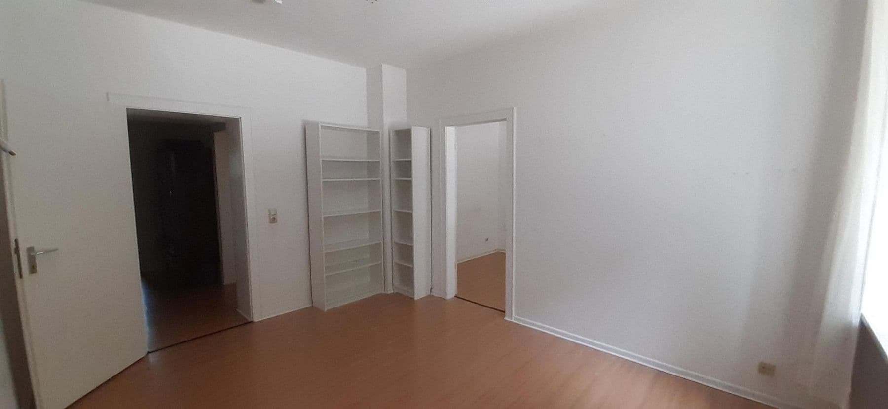 Prenájom bytu 3-izbový 58 m², Hohenzollernstr.5, Duissern, Severné Porýnie - Westfálsko Prenájom bytu 3-izbový 58 m², Hohenzollernstr.5, Duissern, Severné Porýnie - Westfálsko