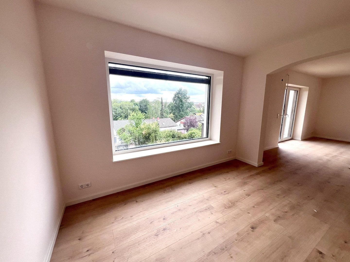 Prenájom bytu 3-izbový 105 m², Im Schießgärtle 17, Stuttgart, Bádensko-Wurttembersko Prenájom bytu 3-izbový 105 m², Im Schießgärtle 17, Stuttgart, Bádensko-Wurttembersko