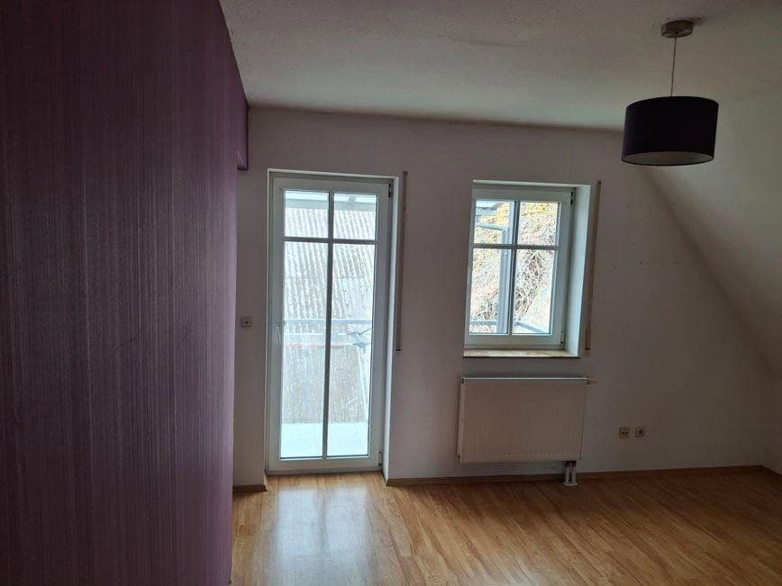 Prenájom bytu 2-izbový 70 m², Ipsheim, Bavorsko Prenájom bytu 2-izbový 70 m², Ipsheim, Bavorsko