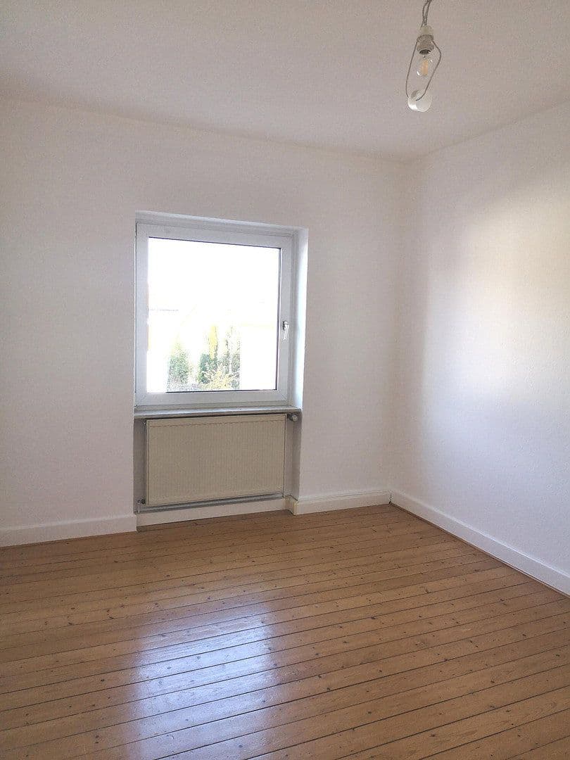 Prenájom bytu 3-izbový 65 m², Pfalzstraße 00, Bad Kreuznach, Porýnie-Falcko Prenájom bytu 3-izbový 65 m², Pfalzstraße 00, Bad Kreuznach, Porýnie-Falcko