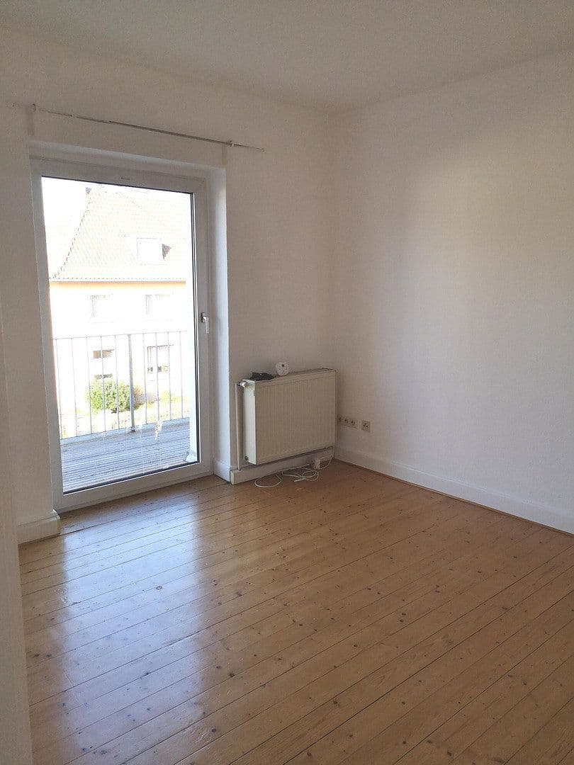 Prenájom bytu 3-izbový 65 m², Pfalzstraße 00, Bad Kreuznach, Porýnie-Falcko Prenájom bytu 3-izbový 65 m², Pfalzstraße 00, Bad Kreuznach, Porýnie-Falcko