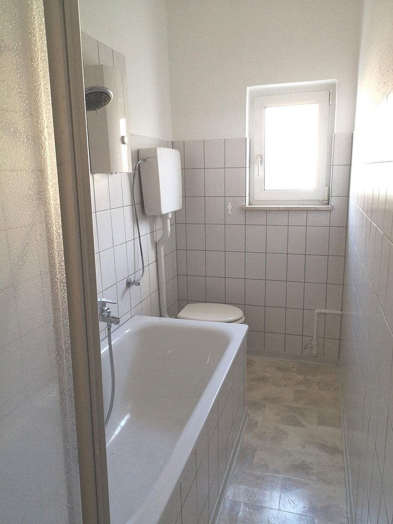 Prenájom bytu 3-izbový 65 m², Pfalzstraße 00, Bad Kreuznach, Porýnie-Falcko Prenájom bytu 3-izbový 65 m², Pfalzstraße 00, Bad Kreuznach, Porýnie-Falcko