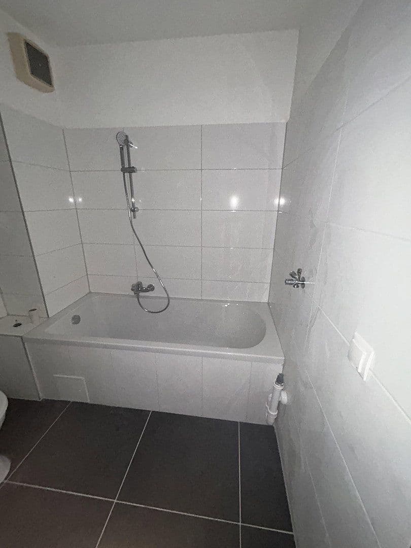 Prenájom bytu 2-izbový 61 m², In der Atzing 11, Eisenberg (Pfalz), Porýnie-Falcko Prenájom bytu 2-izbový 61 m², In der Atzing 11, Eisenberg (Pfalz), Porýnie-Falcko