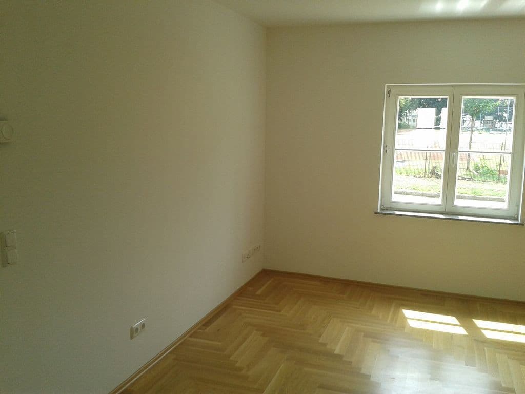 Prenájom bytu 2-izbový 45 m², Taucha, Sasko Prenájom bytu 2-izbový 45 m², Taucha, Sasko