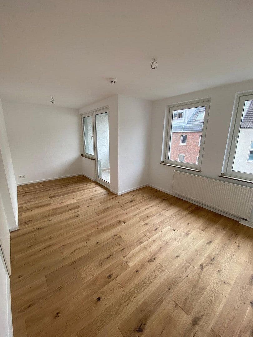 Prenájom bytu 1-izbový 74 m², Köln, Severné Porýnie - Westfálsko Prenájom bytu 1-izbový 74 m², Köln, Severné Porýnie - Westfálsko