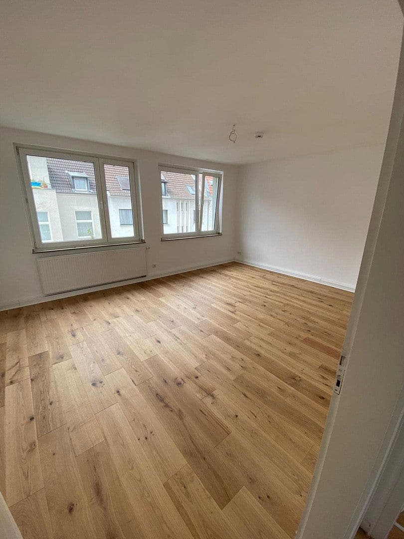 Prenájom bytu 1-izbový 74 m², Köln, Severné Porýnie - Westfálsko Prenájom bytu 1-izbový 74 m², Köln, Severné Porýnie - Westfálsko