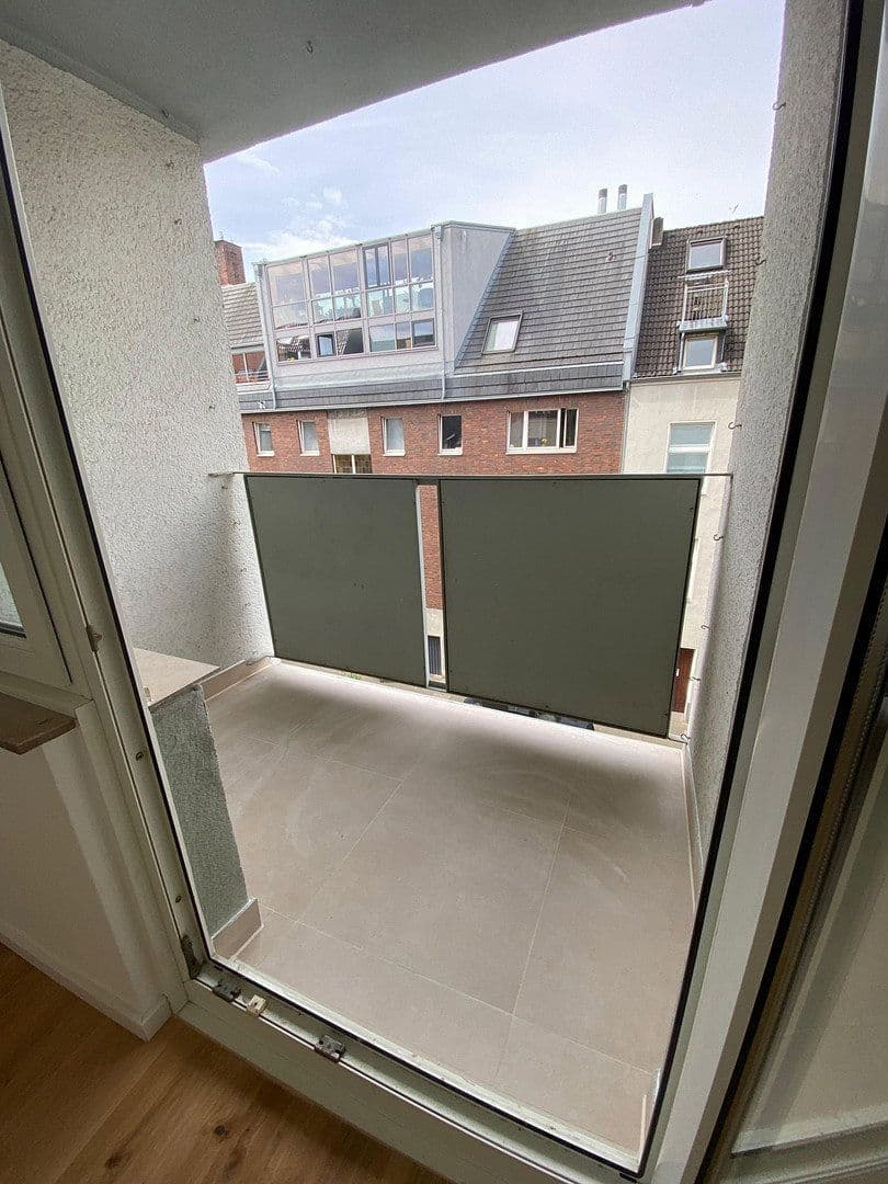 Prenájom bytu 1-izbový 74 m², Köln, Severné Porýnie - Westfálsko Prenájom bytu 1-izbový 74 m², Köln, Severné Porýnie - Westfálsko