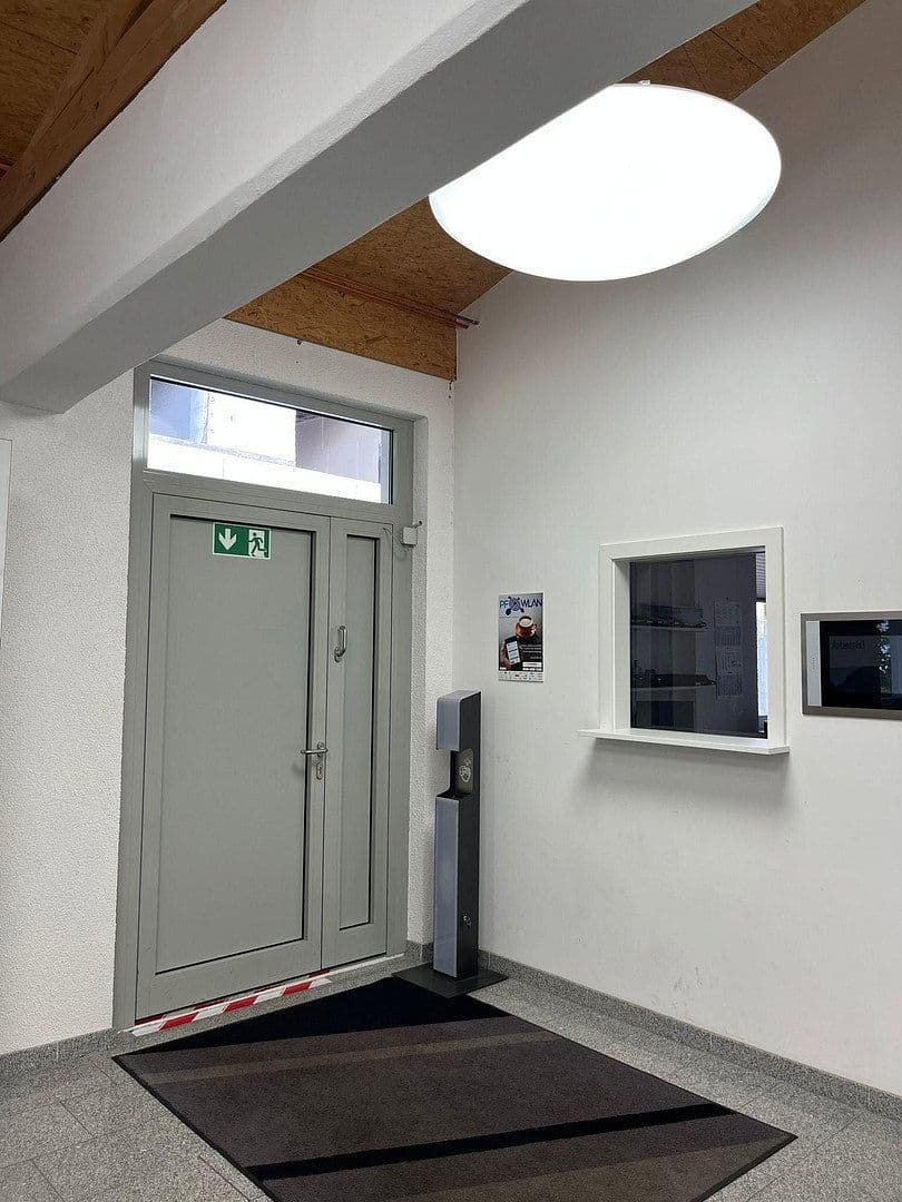 Prenájom kancelárie 360 m², Hohenzollernstr. 111, Pforzheim, Bádensko-Wurttembersko Prenájom kancelárie 360 m², Hohenzollernstr. 111, Pforzheim, Bádensko-Wurttembersko