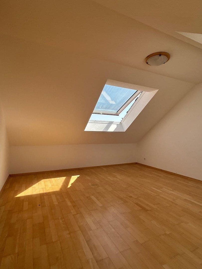 Predaj bytu 4-izbový 90 m², Clara-Schumann-Straße 34, Schwieberdingen, Bádensko-Wurttembersko Predaj bytu 4-izbový 90 m², Clara-Schumann-Straße 34, Schwieberdingen, Bádensko-Wurttembersko