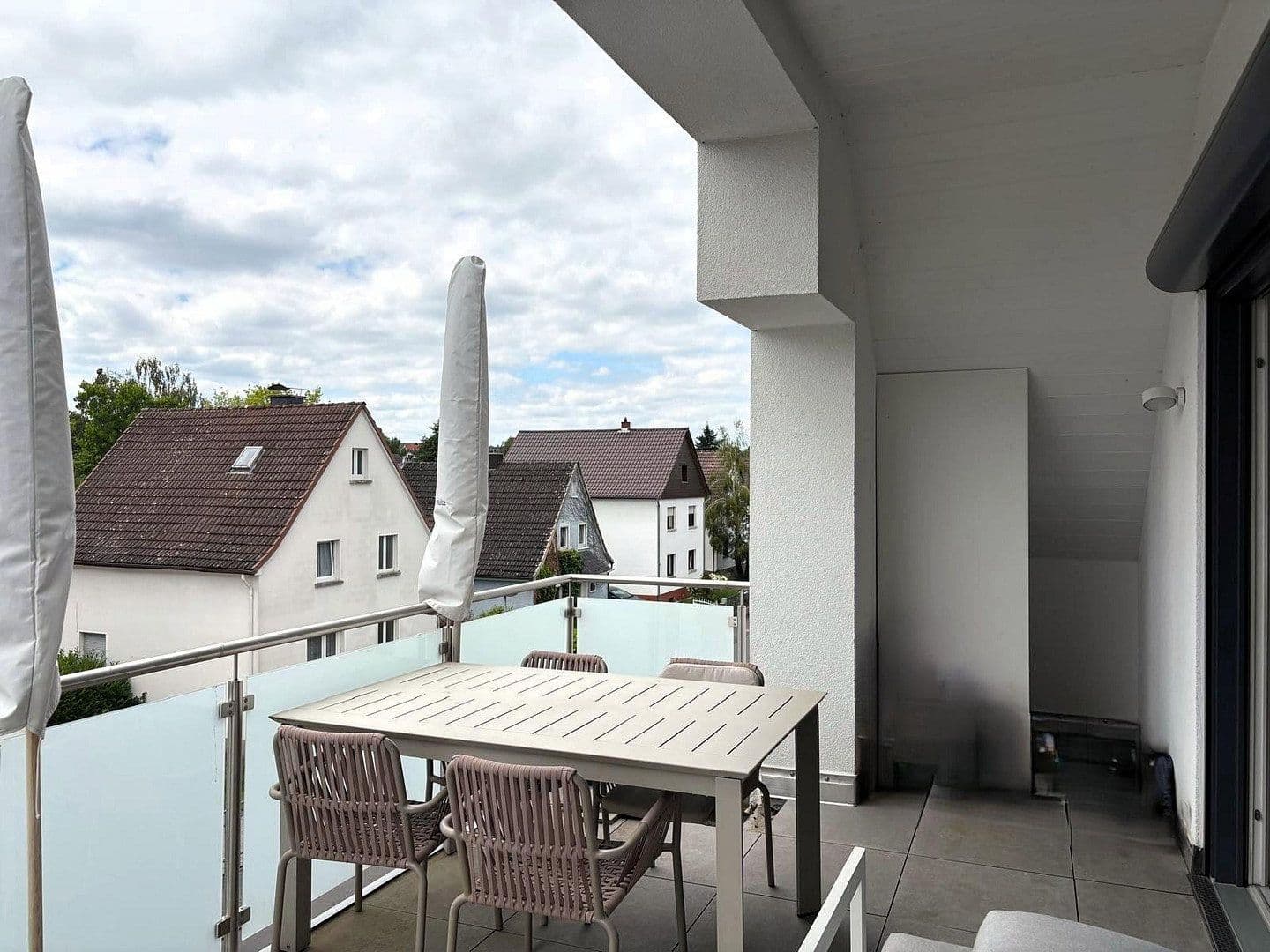 Prenájom bytu 4-izbový 104 m², Spessartstraße 36, Dietzenbach, Hesensko Prenájom bytu 4-izbový 104 m², Spessartstraße 36, Dietzenbach, Hesensko