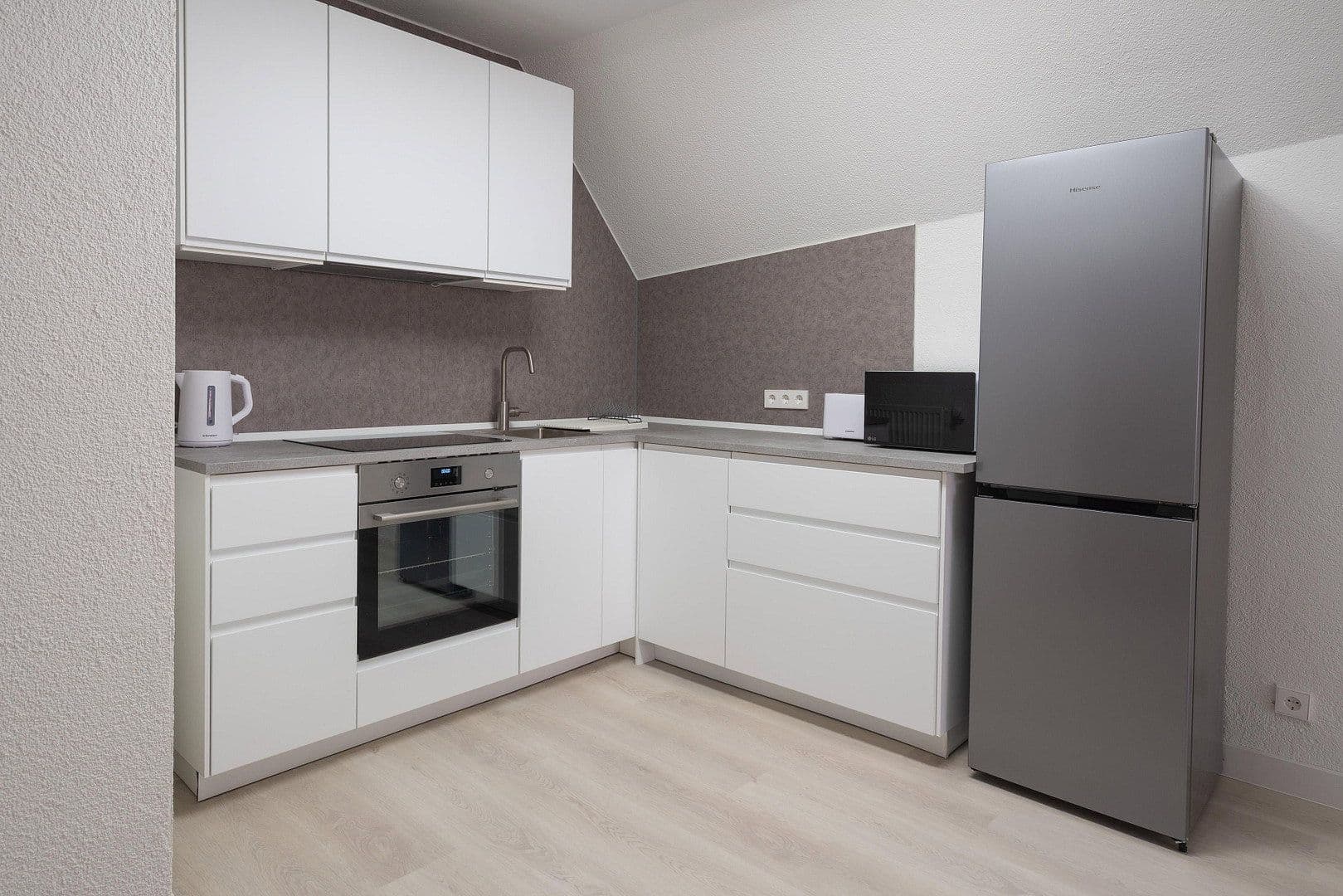 Prenájom bytu 1-izbový 73 m², Grabenstr. 6, Marbach am Neckar, Bádensko-Wurttembersko Prenájom bytu 1-izbový 73 m², Grabenstr. 6, Marbach am Neckar, Bádensko-Wurttembersko