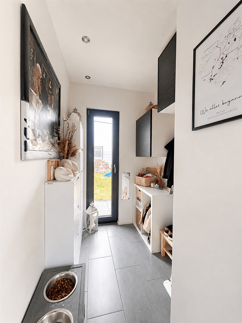 Predaj domu 193 m², pozemek 563 m², Raphaelstraße 1a, Dentlein am Forst, Bavorsko Predaj domu 193 m², pozemek 563 m², Raphaelstraße 1a, Dentlein am Forst, Bavorsko