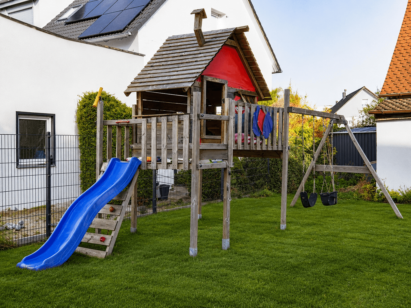 Predaj domu 193 m², pozemek 563 m², Raphaelstraße 1a, Dentlein am Forst, Bavorsko Predaj domu 193 m², pozemek 563 m², Raphaelstraße 1a, Dentlein am Forst, Bavorsko