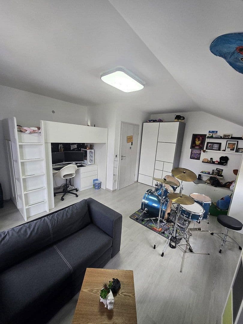 Predaj domu 193 m², pozemek 563 m², Raphaelstraße 1a, Dentlein am Forst, Bavorsko Predaj domu 193 m², pozemek 563 m², Raphaelstraße 1a, Dentlein am Forst, Bavorsko