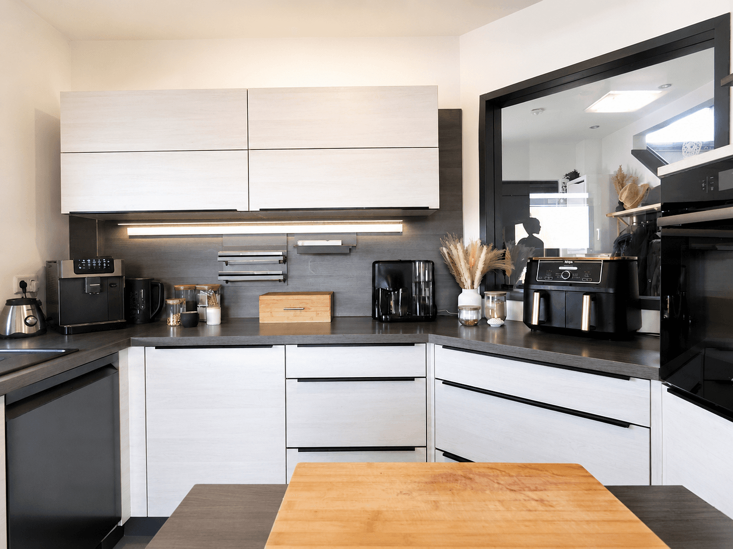 Predaj domu 193 m², pozemek 563 m², Raphaelstraße 1a, Dentlein am Forst, Bavorsko Predaj domu 193 m², pozemek 563 m², Raphaelstraße 1a, Dentlein am Forst, Bavorsko