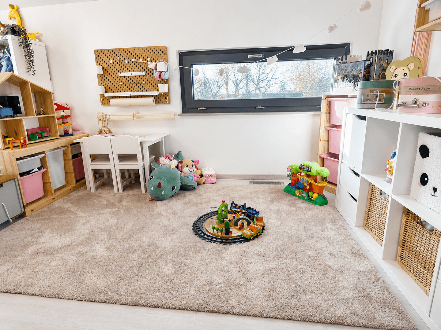 Predaj domu 193 m², pozemek 563 m², Raphaelstraße 1a, Dentlein am Forst, Bavorsko Predaj domu 193 m², pozemek 563 m², Raphaelstraße 1a, Dentlein am Forst, Bavorsko