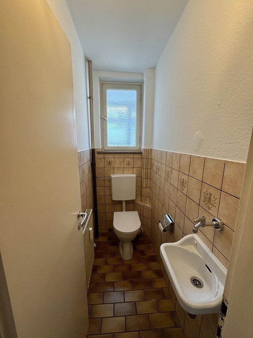 Prenájom bytu 3-izbový 78 m², Hohenheimer Str. 72, Stuttgart, Bádensko-Wurttembersko Prenájom bytu 3-izbový 78 m², Hohenheimer Str. 72, Stuttgart, Bádensko-Wurttembersko