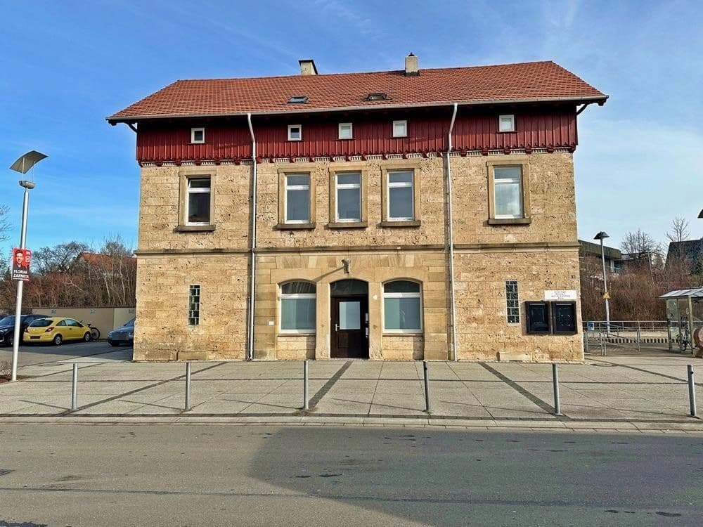Prenájom bytu 5-izbový 122 m², Bahnhofstraße 14, Dußlingen, Bádensko-Wurttembersko Prenájom bytu 5-izbový 122 m², Bahnhofstraße 14, Dußlingen, Bádensko-Wurttembersko