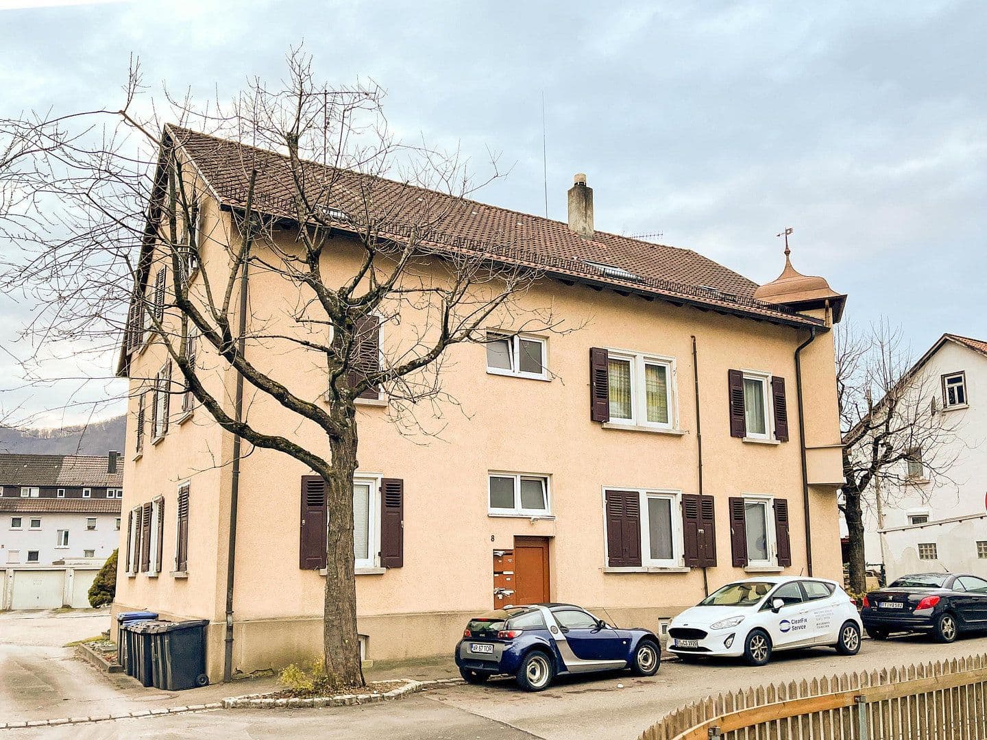 Prenájom bytu 5-izbový 106 m², Schillerstraße 8, Lichtenstein, Bádensko-Wurttembersko Prenájom bytu 5-izbový 106 m², Schillerstraße 8, Lichtenstein, Bádensko-Wurttembersko