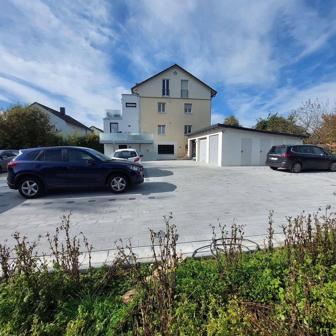 Prenájom bytu 4-izbový 117 m², Hemau, Bavorsko Prenájom bytu 4-izbový 117 m², Hemau, Bavorsko