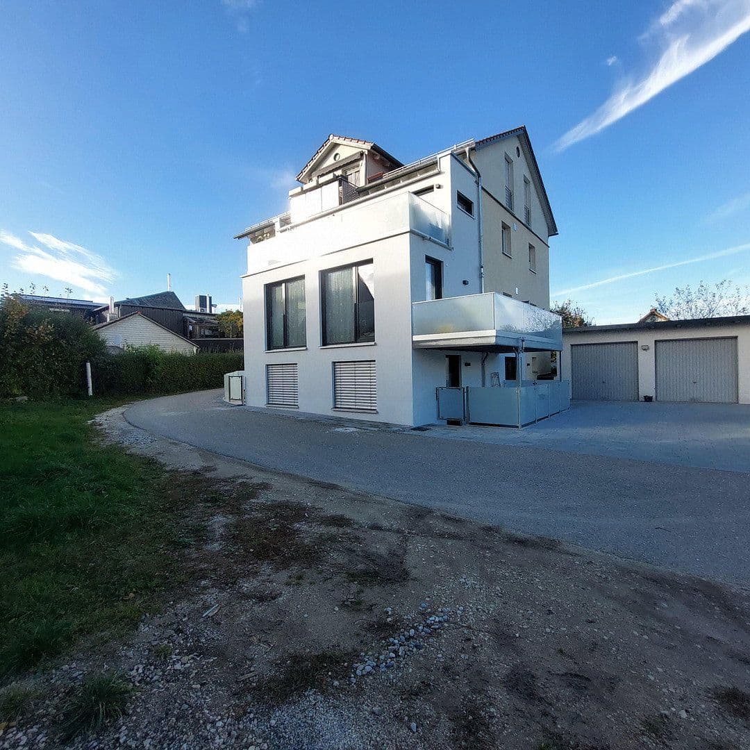 Prenájom bytu 4-izbový 117 m², Hemau, Bavorsko Prenájom bytu 4-izbový 117 m², Hemau, Bavorsko