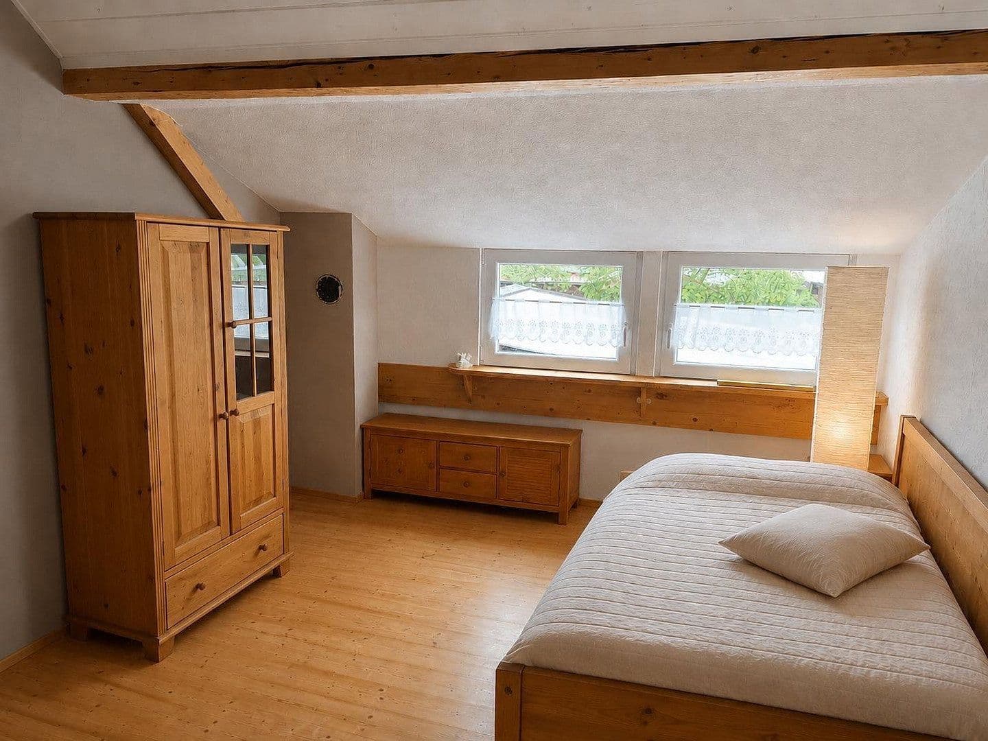 Prenájom domu 138 m², pozemek 668 m², Bergmannstraße 10, Peißenberg, Bavorsko Prenájom domu 138 m², pozemek 668 m², Bergmannstraße 10, Peißenberg, Bavorsko