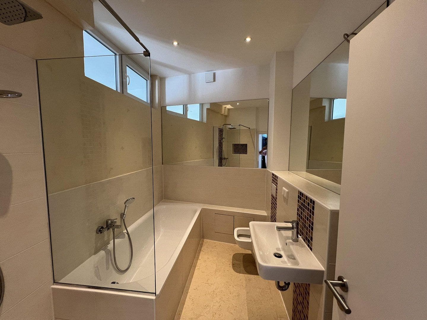 Predaj bytu 2-izbový 89 m², Hannover, Dolné Sasko Predaj bytu 2-izbový 89 m², Hannover, Dolné Sasko