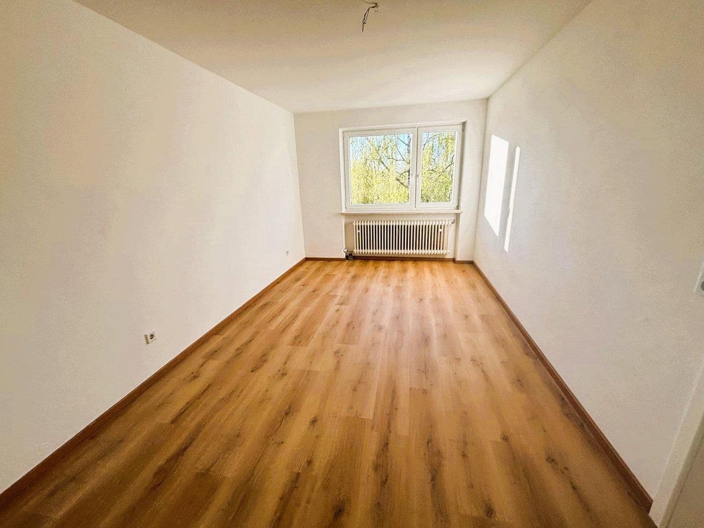 Prenájom bytu 3-izbový 82 m², Konrad-Adenauer-Str. 9, Fürstenfeldbruck, Bavorsko Prenájom bytu 3-izbový 82 m², Konrad-Adenauer-Str. 9, Fürstenfeldbruck, Bavorsko