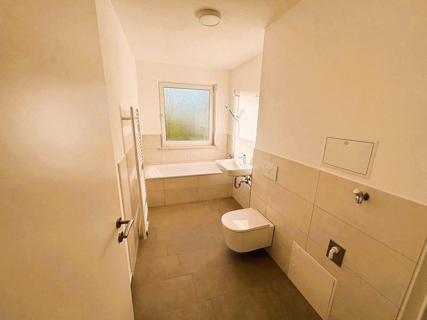 Prenájom bytu 3-izbový 82 m², Konrad-Adenauer-Str. 9, Fürstenfeldbruck, Bavorsko Prenájom bytu 3-izbový 82 m², Konrad-Adenauer-Str. 9, Fürstenfeldbruck, Bavorsko
