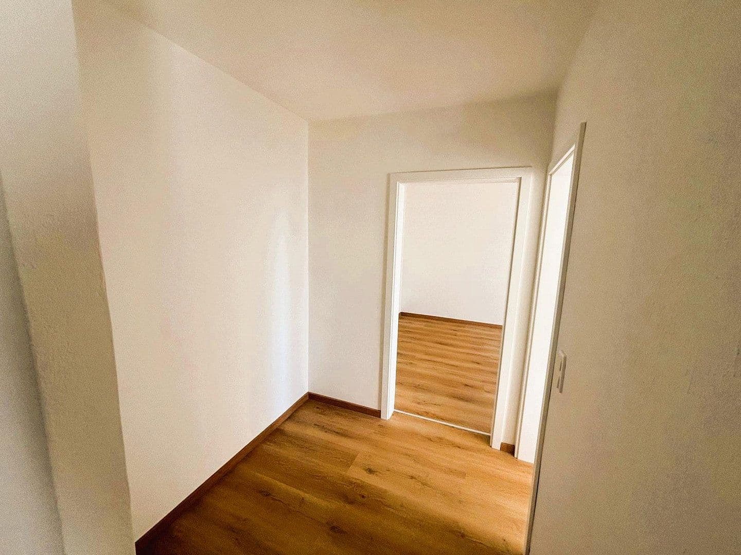 Prenájom bytu 3-izbový 82 m², Konrad-Adenauer-Str. 9, Fürstenfeldbruck, Bavorsko Prenájom bytu 3-izbový 82 m², Konrad-Adenauer-Str. 9, Fürstenfeldbruck, Bavorsko