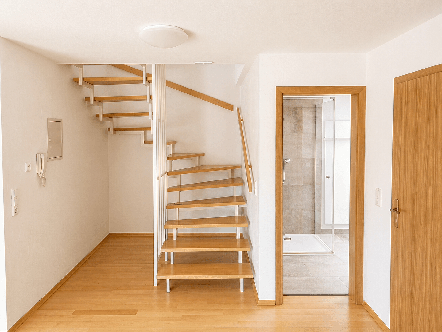 Prenájom bytu 2-izbový 74 m², Ravensburg, Bádensko-Wurttembersko Prenájom bytu 2-izbový 74 m², Ravensburg, Bádensko-Wurttembersko