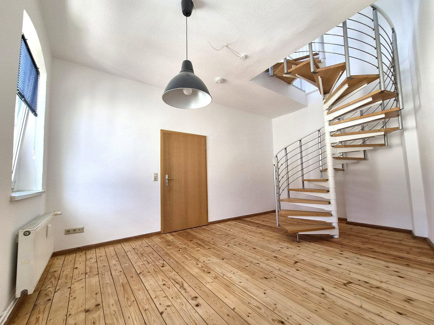Predaj bytu 3-izbový 104 m², Eldenaer Straße 19, Berlin, Berlín Predaj bytu 3-izbový 104 m², Eldenaer Straße 19, Berlin, Berlín