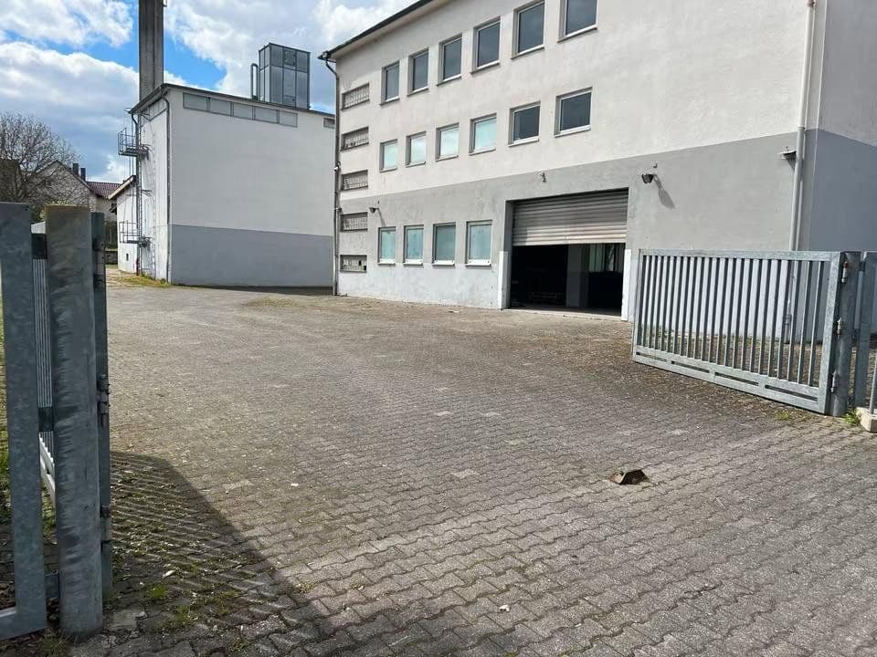 Prenájom nebytového priestoru 1.000 m², Weilburg, Hesensko Prenájom nebytového priestoru 1.000 m², Weilburg, Hesensko