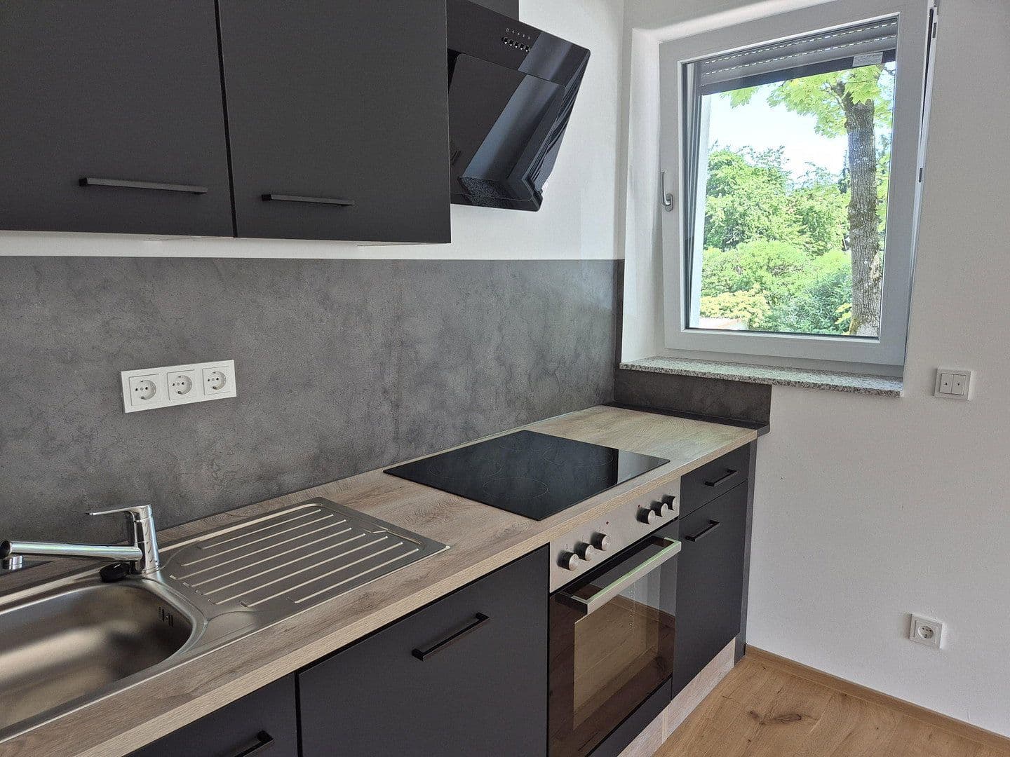 Prenájom bytu 1-izbový 40 m², München, Bavorsko Prenájom bytu 1-izbový 40 m², München, Bavorsko