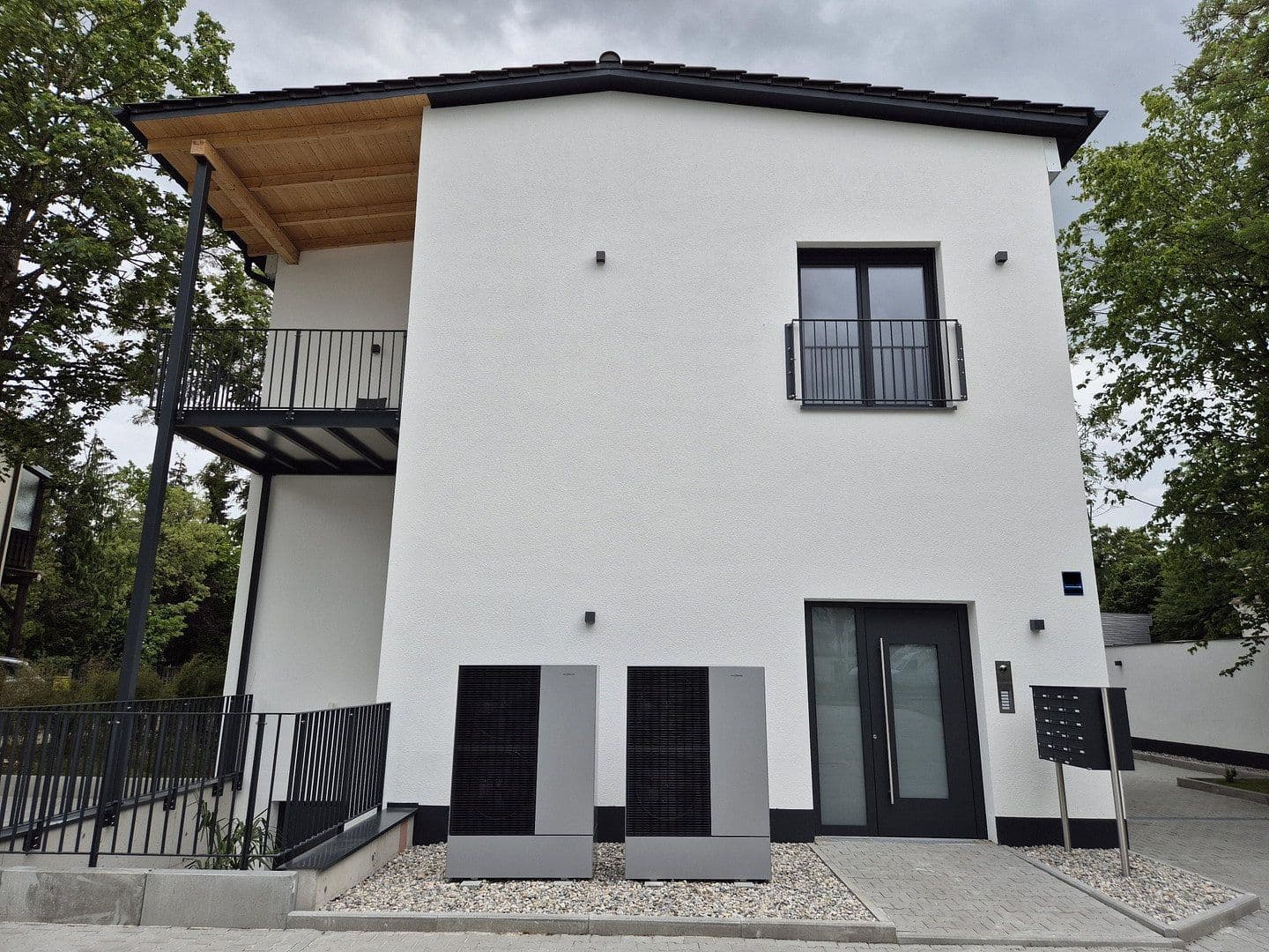 Prenájom bytu 2-izbový 54 m², München, Bavorsko Prenájom bytu 2-izbový 54 m², München, Bavorsko