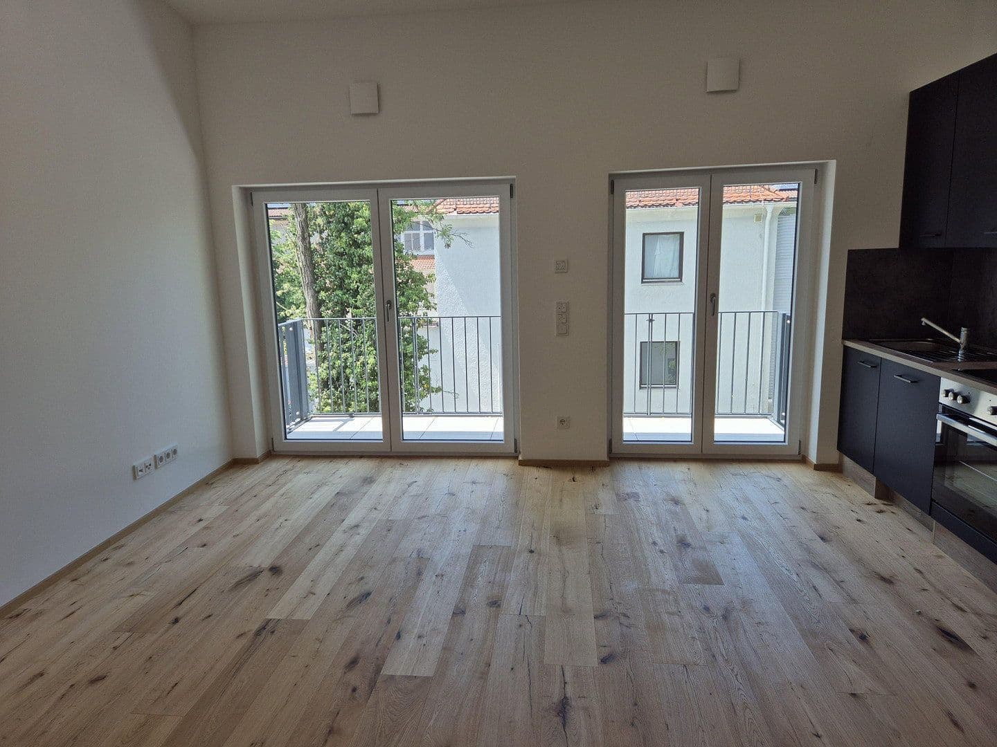 Prenájom bytu 2-izbový 54 m², München, Bavorsko Prenájom bytu 2-izbový 54 m², München, Bavorsko