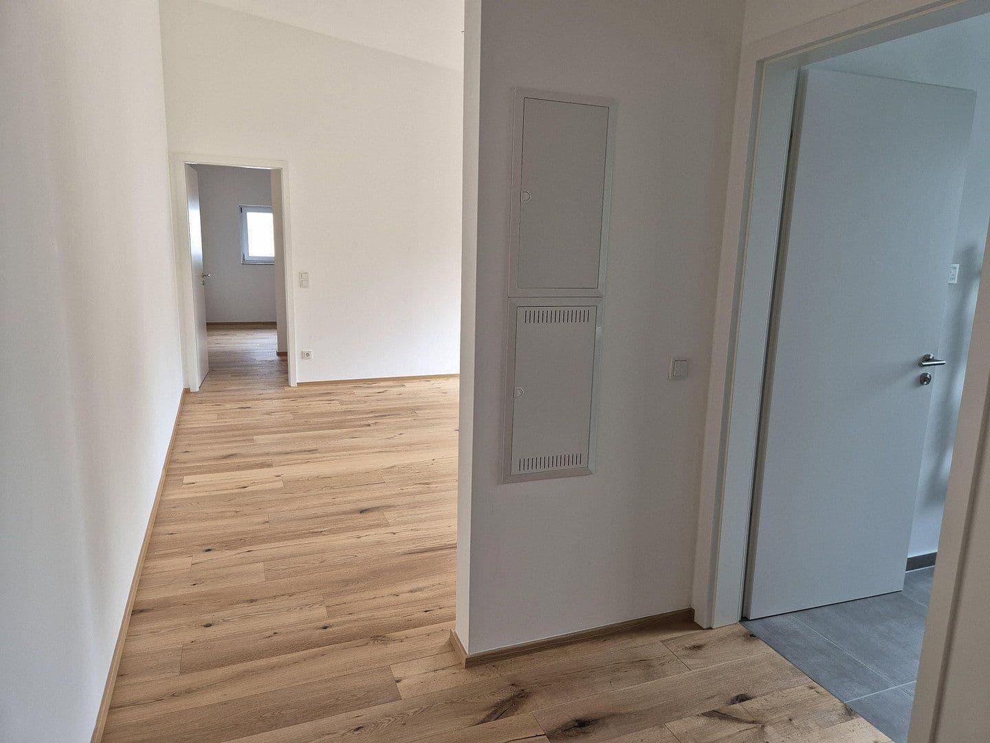 Prenájom bytu 2-izbový 54 m², München, Bavorsko Prenájom bytu 2-izbový 54 m², München, Bavorsko