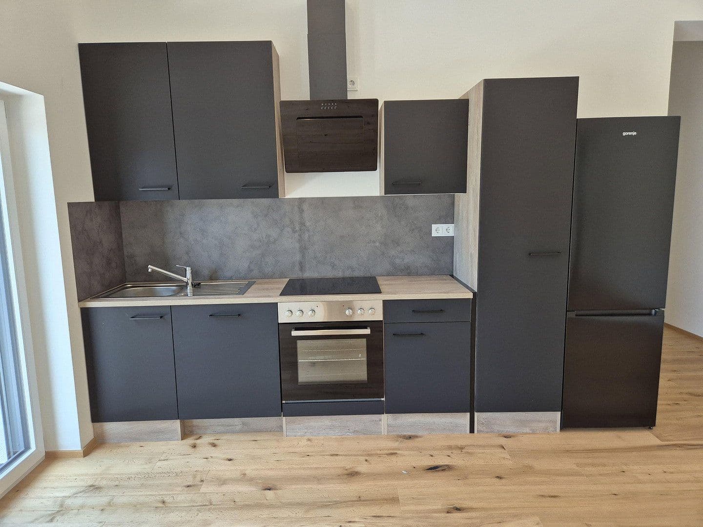 Prenájom bytu 2-izbový 54 m², München, Bavorsko Prenájom bytu 2-izbový 54 m², München, Bavorsko