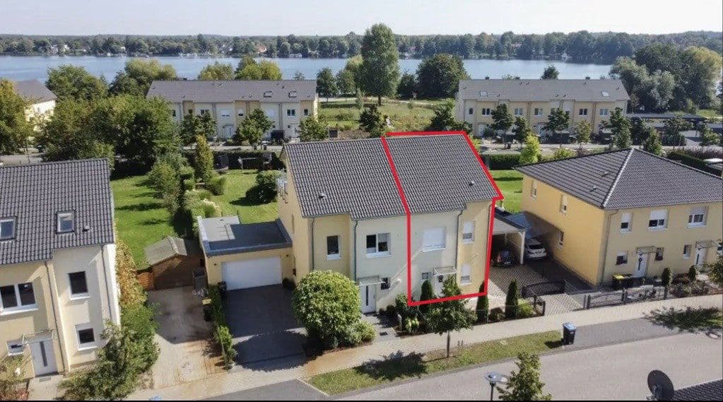 Predaj domu 142 m², pozemek 611 m², Lindenring 7a, Hennigsdorf, Brandenbursko Predaj domu 142 m², pozemek 611 m², Lindenring 7a, Hennigsdorf, Brandenbursko