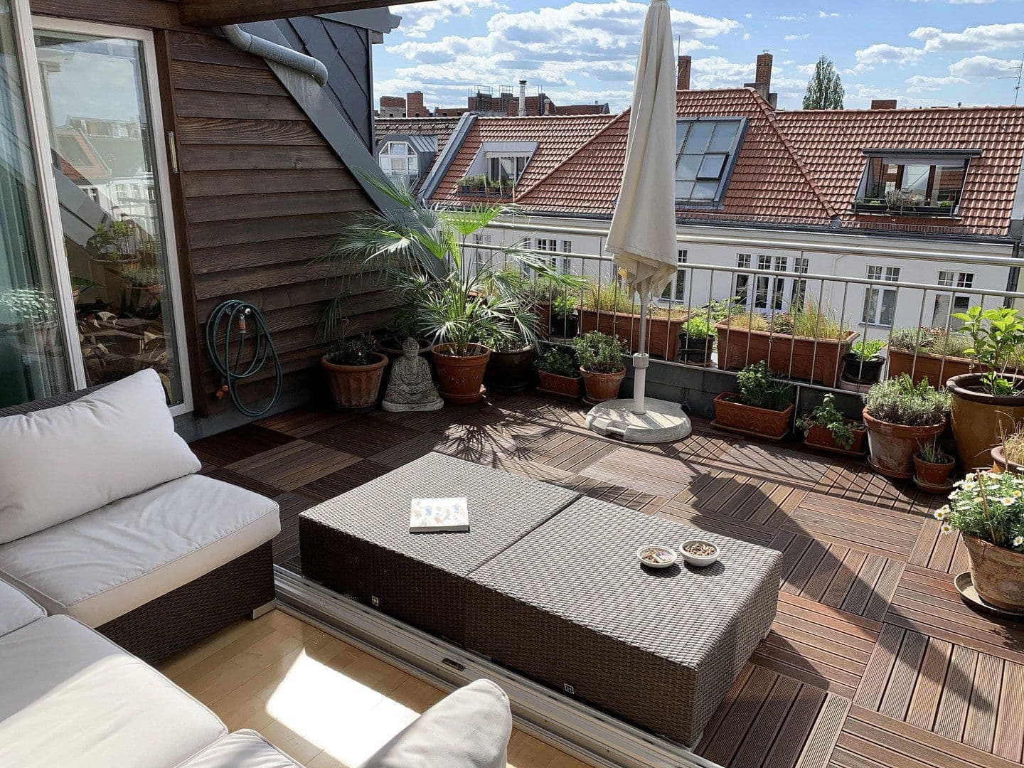 Predaj bytu 7-izbový 248 m², Berlin, Berlín Predaj bytu 7-izbový 248 m², Berlin, Berlín
