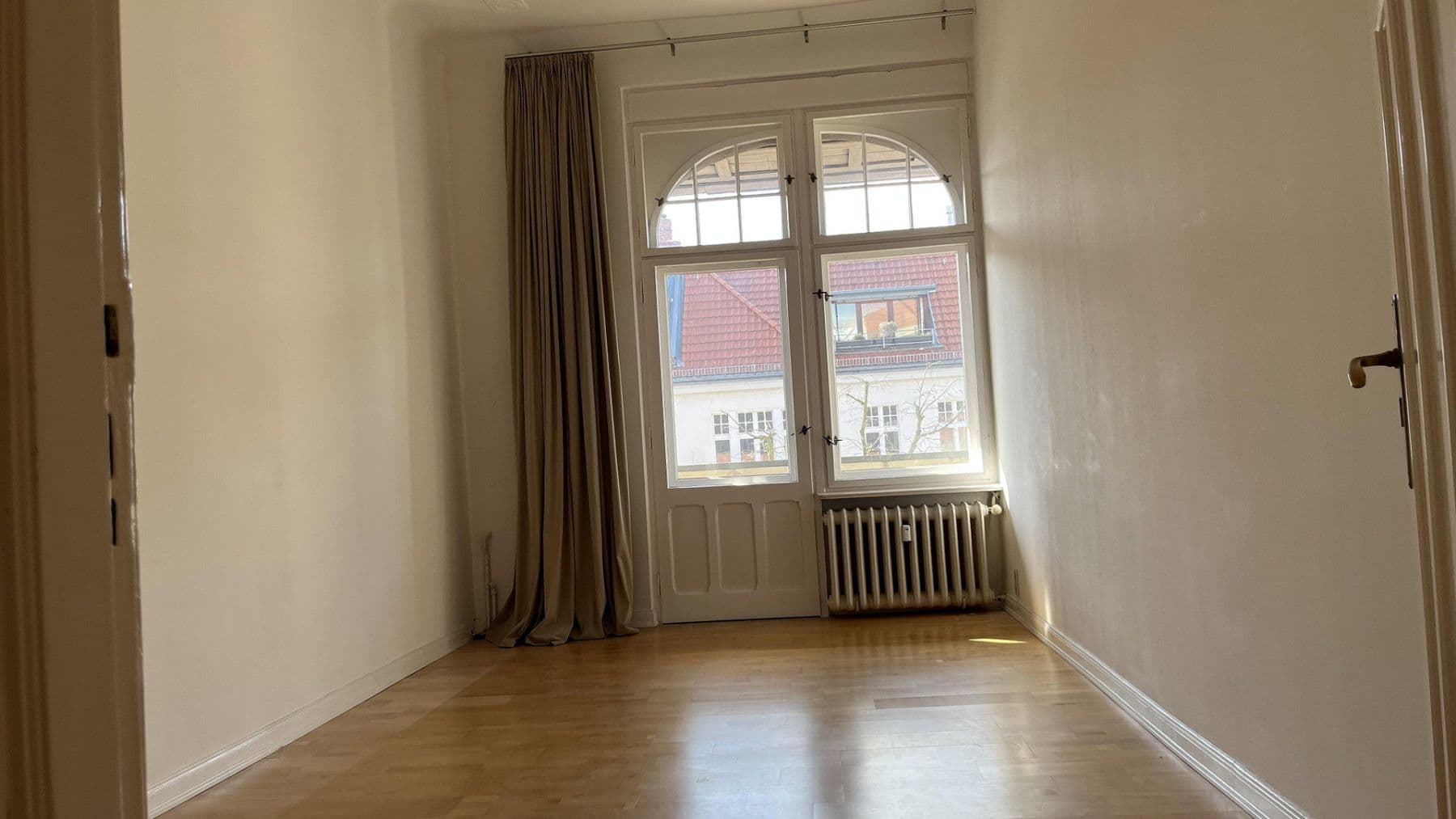 Predaj bytu 7-izbový 248 m², Berlin, Berlín Predaj bytu 7-izbový 248 m², Berlin, Berlín