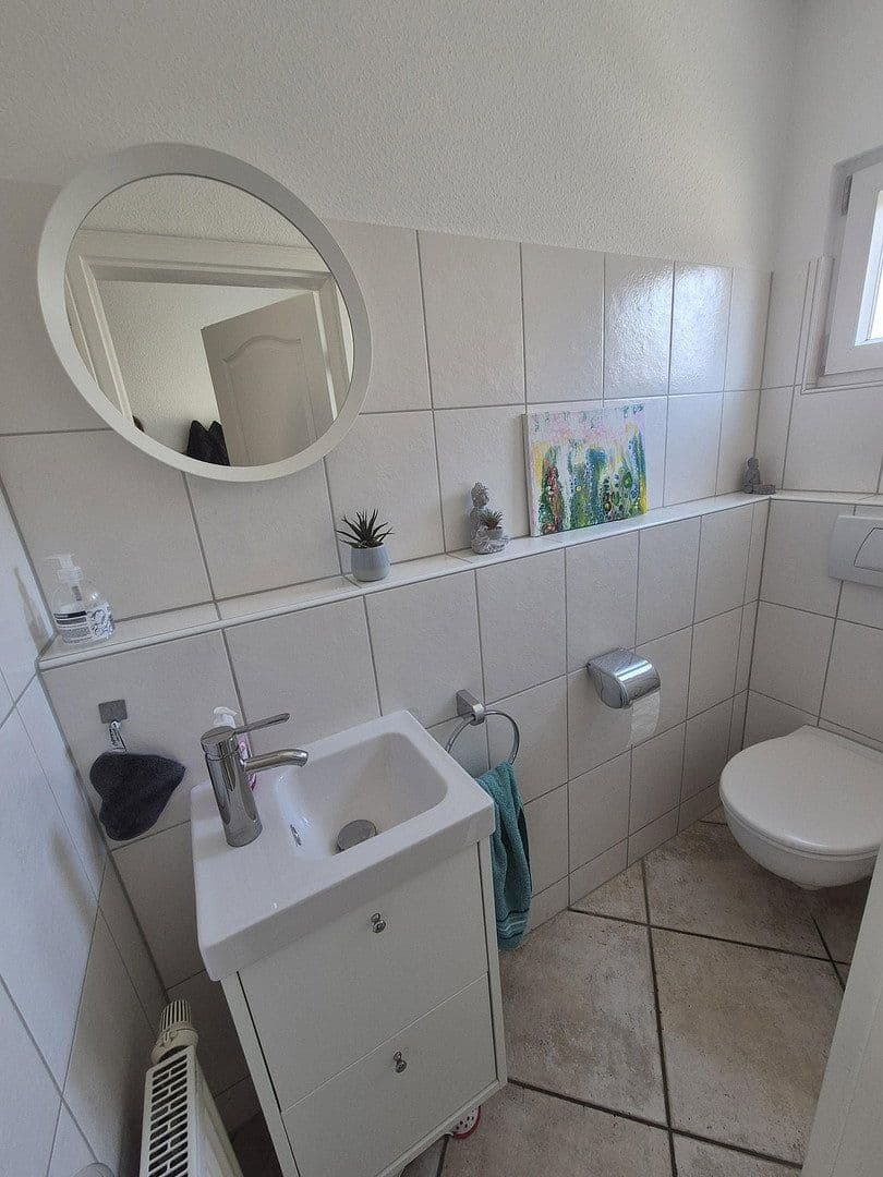 Predaj domu 140 m², pozemek 208 m², Jahnstraße 25b, Ettlingen, Bádensko-Wurttembersko Predaj domu 140 m², pozemek 208 m², Jahnstraße 25b, Ettlingen, Bádensko-Wurttembersko